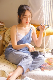 亲戚家没地方睡和妈妈睡一床